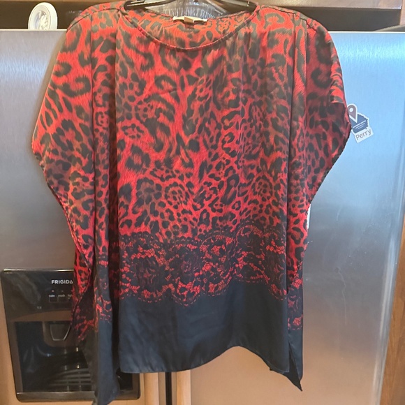 Beautiful Red and black Michael Kors Blouse - Picture 1 of 2